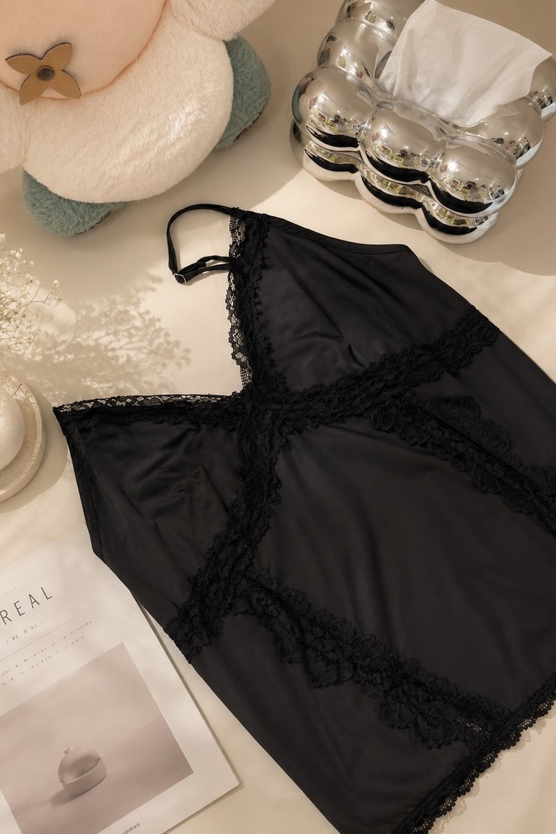 Celeste Top in Midnight Black
